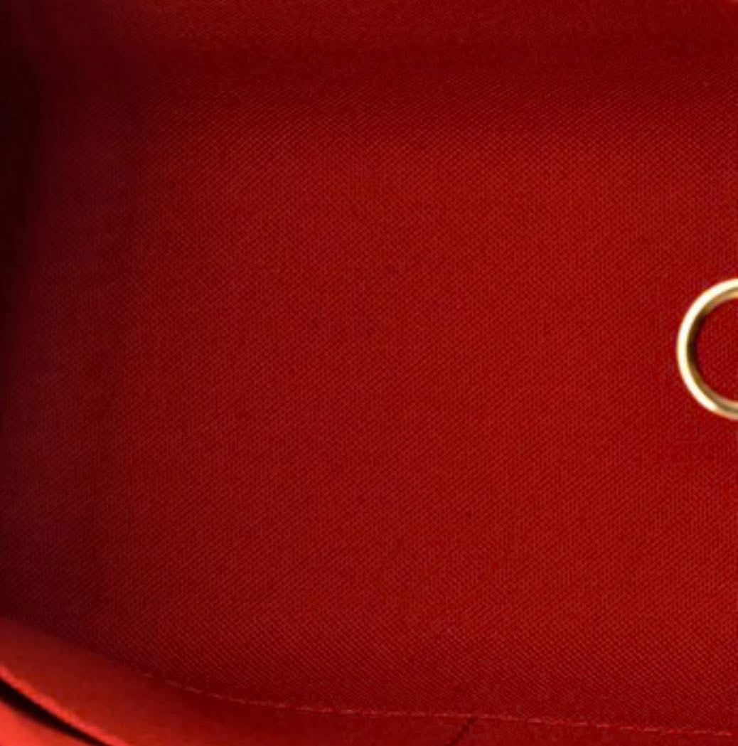 Louis Vuitton
OnTheGo Reverse Monogram