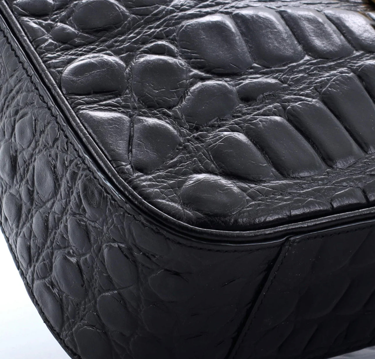 Saint Laurent
Le 5 a 7 Hobo Crocodile Embossed Leather Small