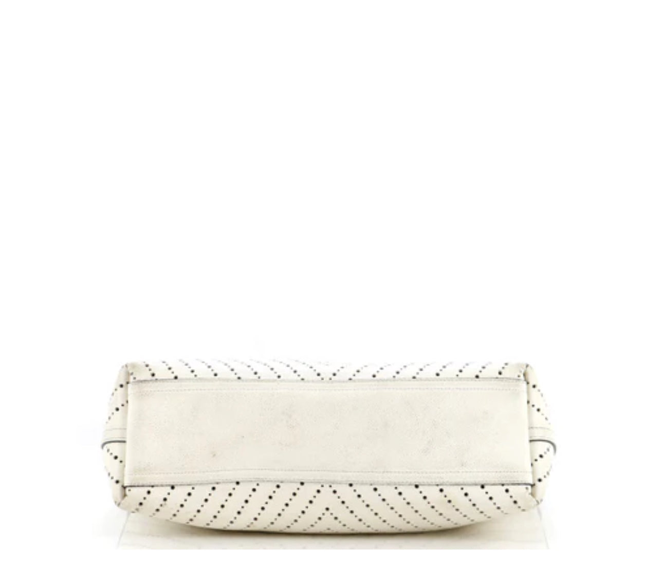 Chanel
Shopping Tote Perforated Caviar Large