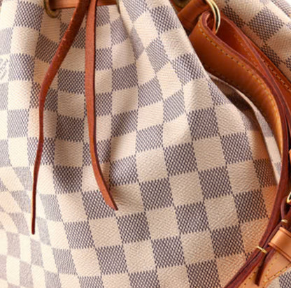 Louis Vuitton
Noe Damier
