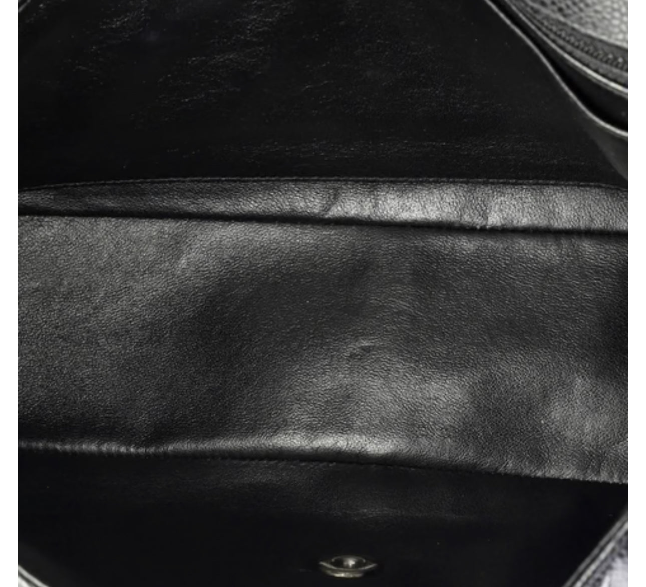 Chanel
Classic Single Flap Bag Quilted Caviar Jumbo
