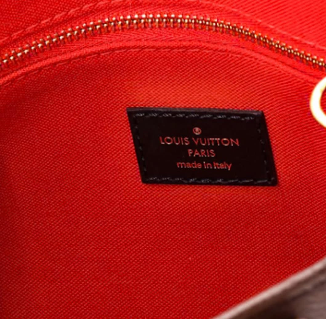 Louis Vuitton
OnTheGo Reverse Monogram