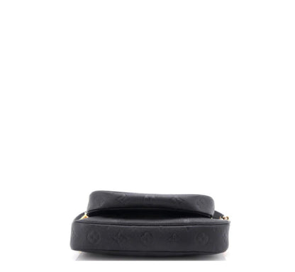 Louis Vuitton
Multi Pochette Accessoires Monogram Empreinte Giant