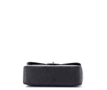 Chanel
Classic Single Flap Bag Quilted Caviar Jumbo