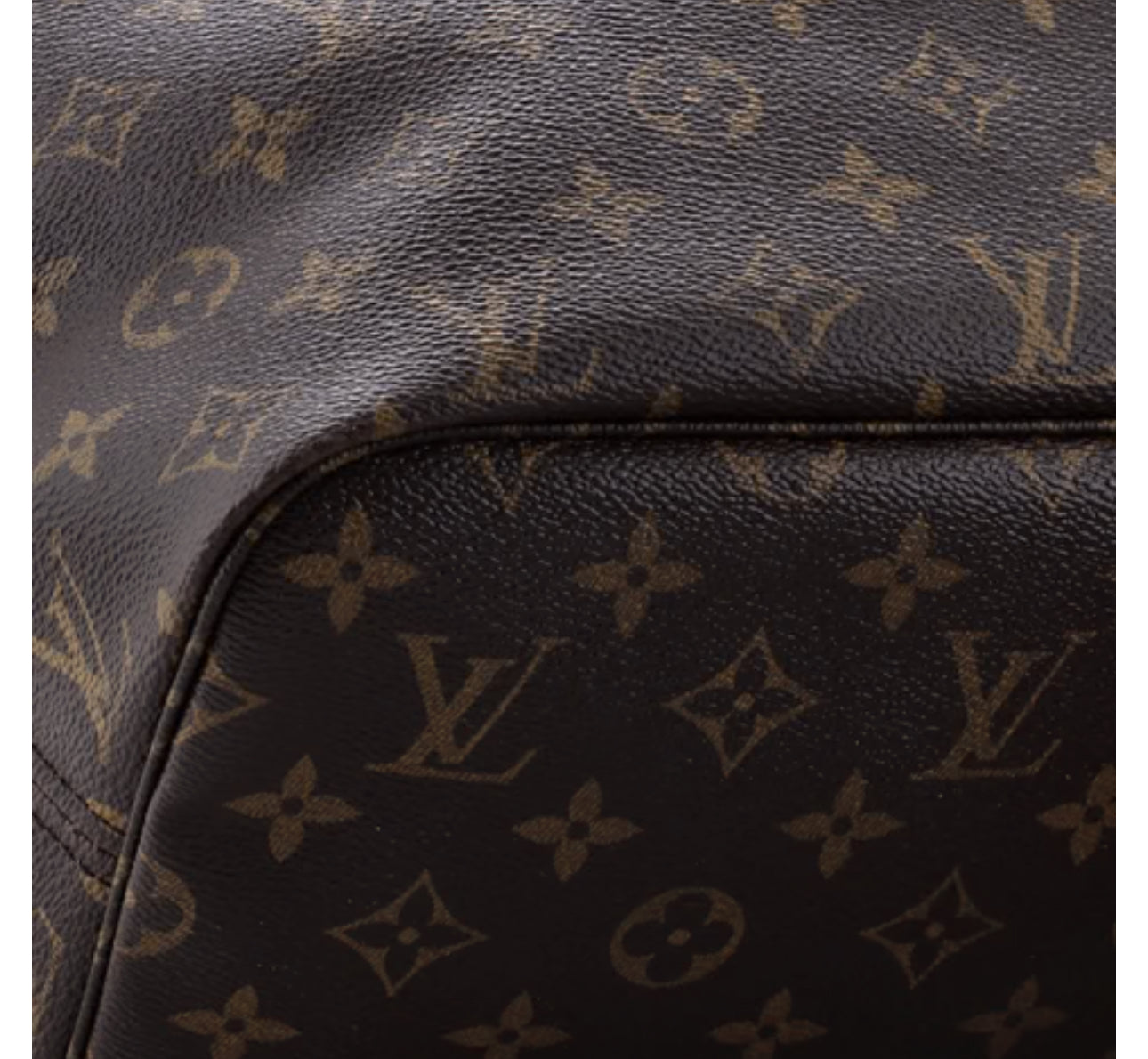 Louis Vuitton
Neverfull Tote Monogram Canvas MM