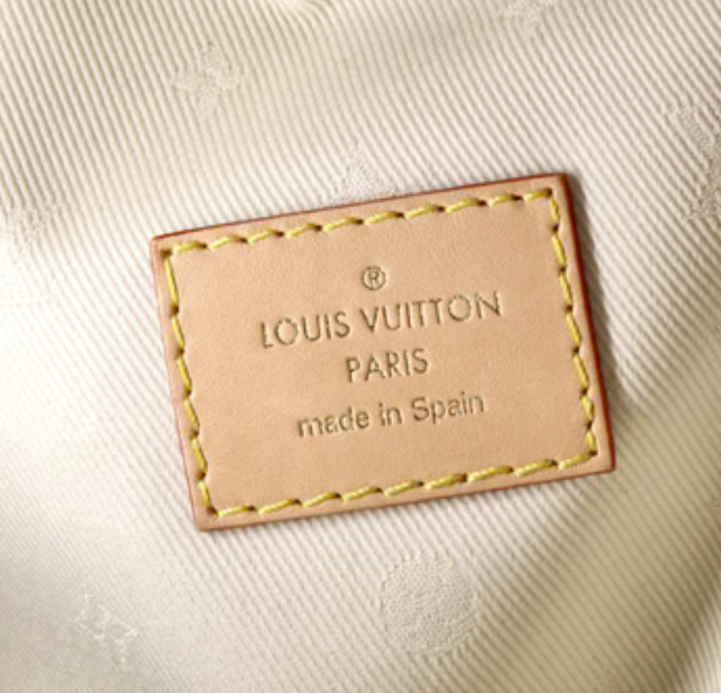 Louis Vuitton
High Rise Bum Bag Monogram Canvas