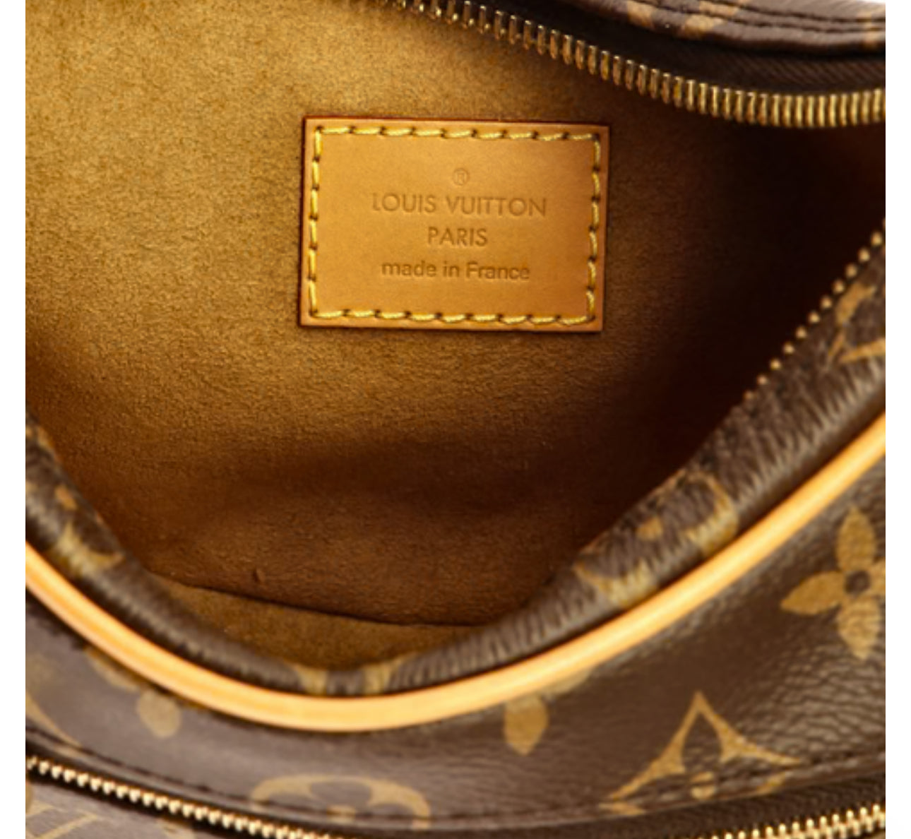 Louis Vuitton
Loop Handbag Monogram Canvas