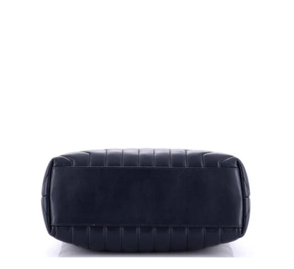 Saint Laurent
Loulou Shoulder Bag Matelasse Chevron Leather Medium