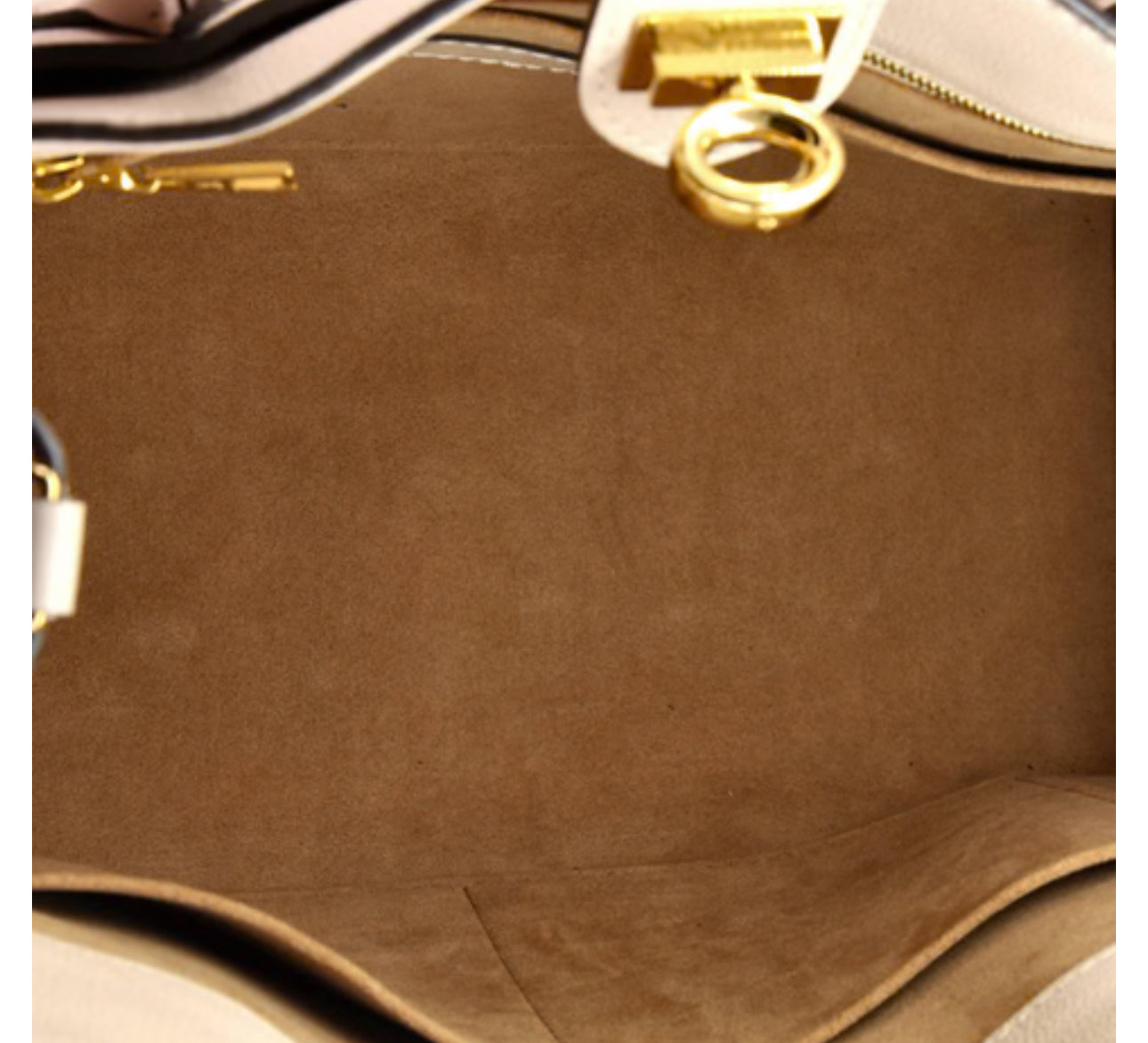 Louis Vuitton
On My Side Tote Mahina Leather MM