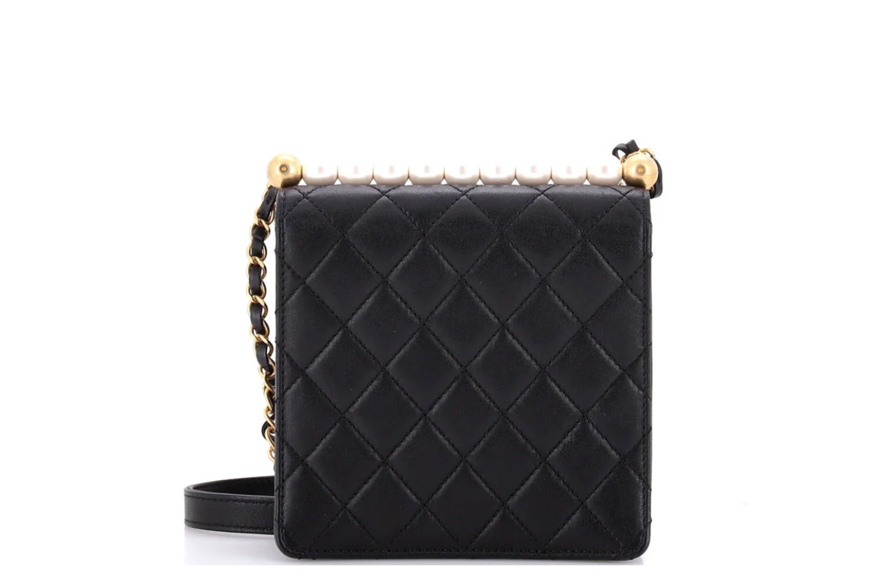 Chanel
Chic Pearls Flap Bag Quilted Lambskin Mini