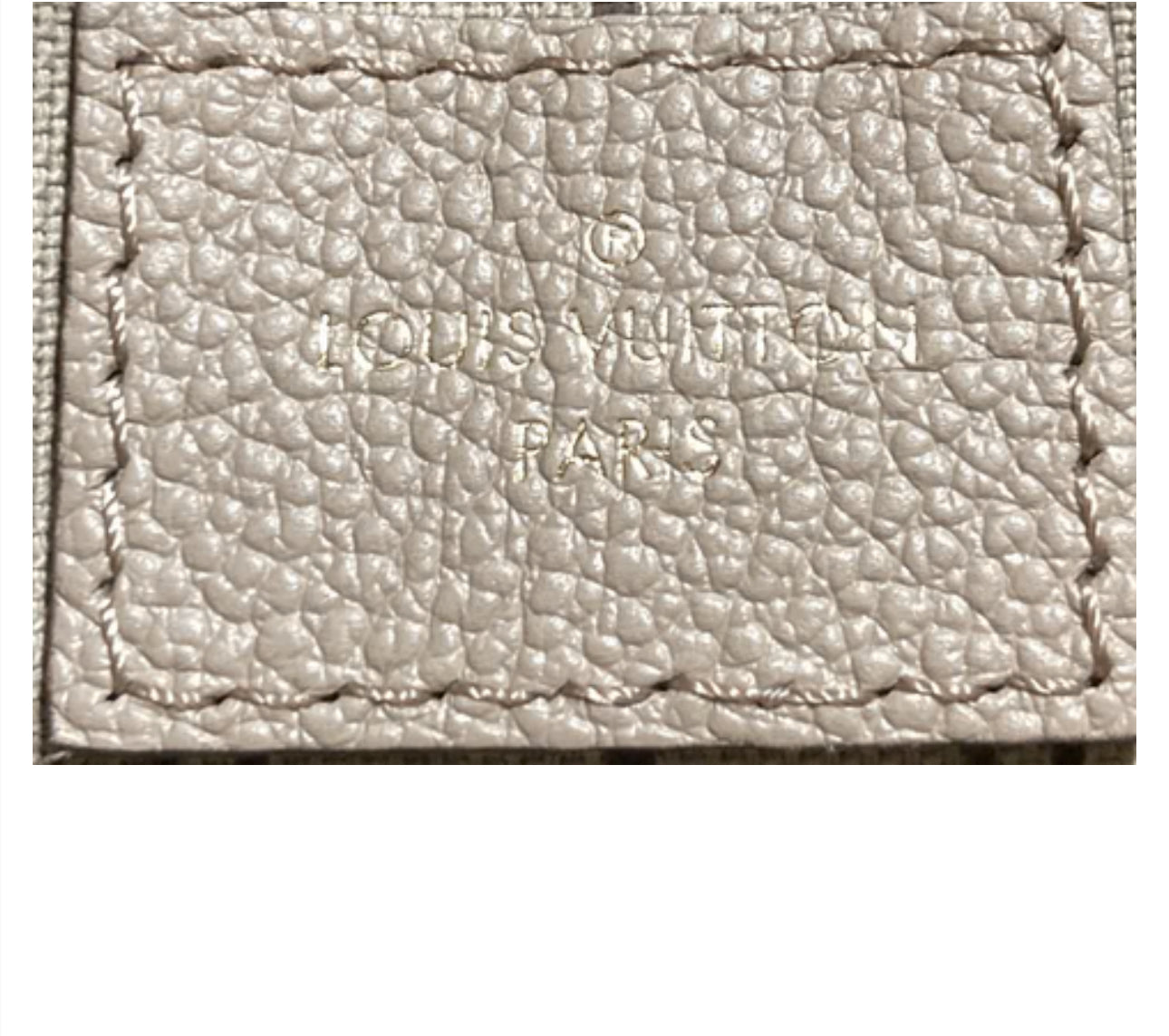 Louis Vuitton
Pochette Metis Monogram Empreinte Leather