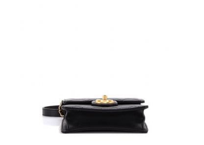 Chanel
Chic Pearls Flap Bag Quilted Lambskin Mini