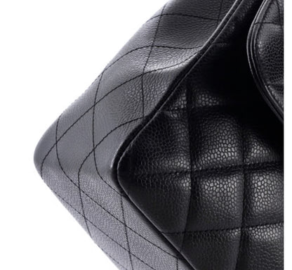 Chanel
Classic Single Flap Bag Quilted Caviar Jumbo