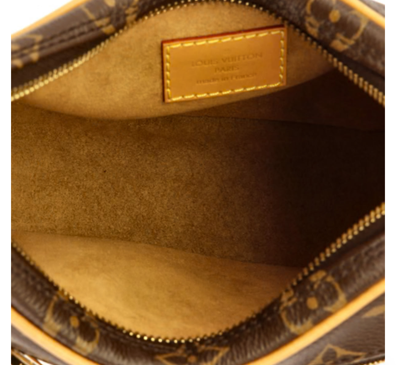 Louis Vuitton
Loop Handbag Monogram Canvas