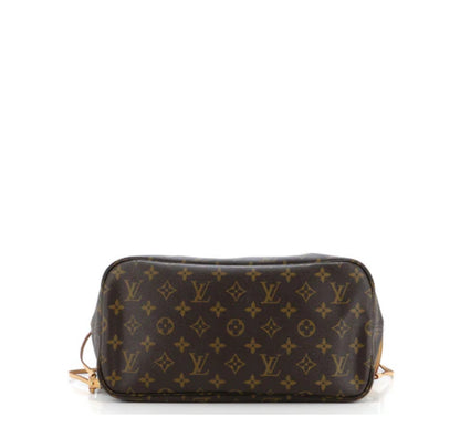 Louis Vuitton
Neverfull Tote Monogram Canvas MM