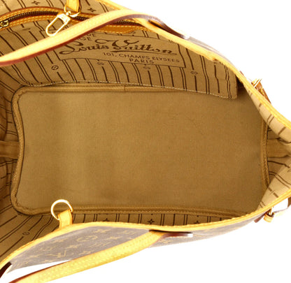 Louis Vuitton
Neverfull Tote Monogram Canvas MM